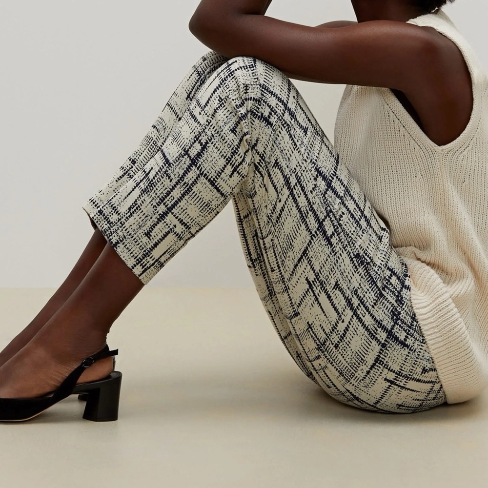 MM. Lafleur Cropped Cream and Black Patterned Ankle Pants